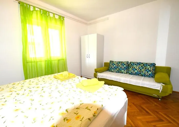 In With Terrace, Air Conditioning, Wifi 3719-3 * Lopar
